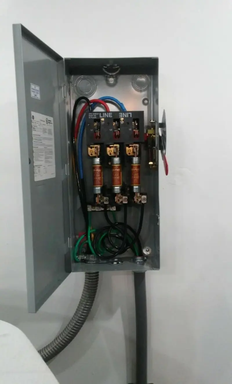 Three-phase disconnect switch installed for Electrical Wiring & Rewiring in Braselton